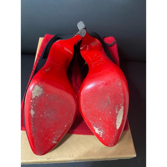 Christian Louboutin Decolette Patent Pumps - Picture 4 of 8